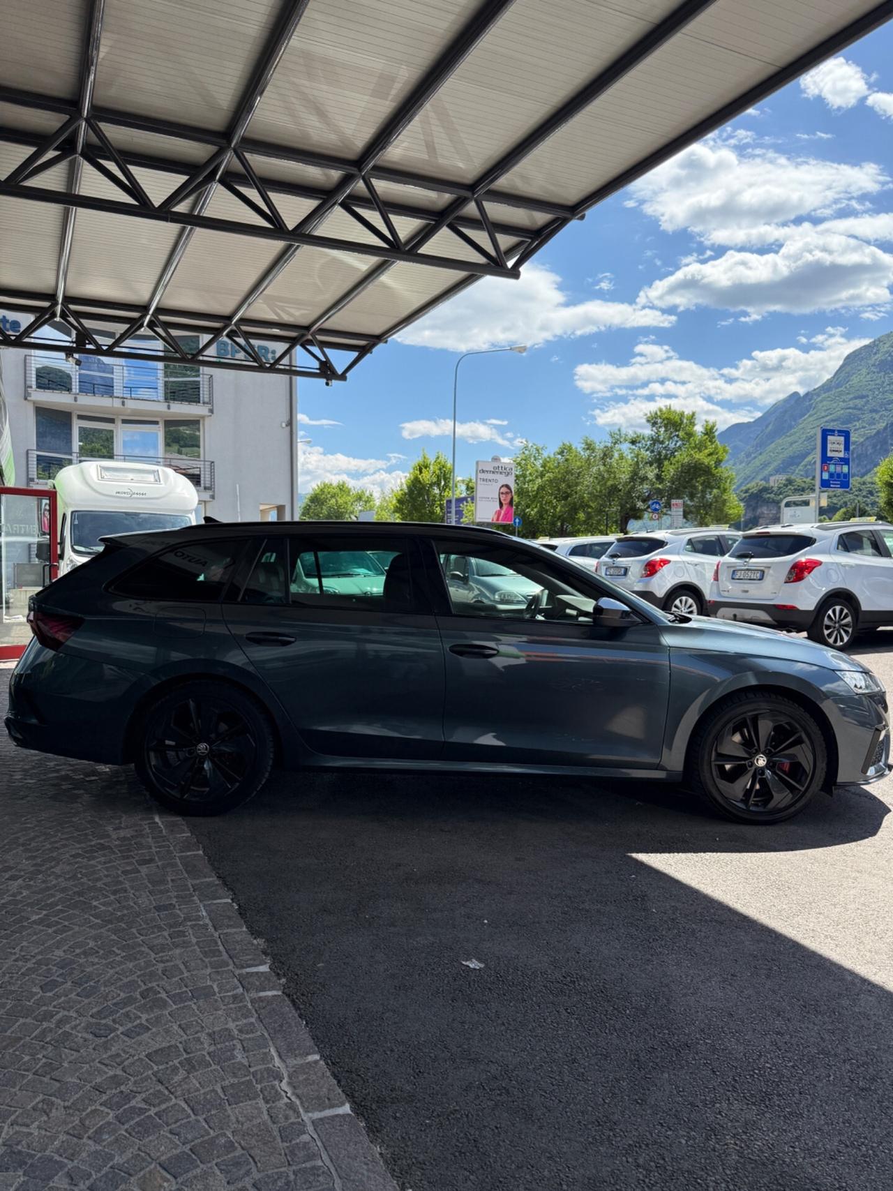 SKODA OCTAVIA 2.0 TDI EVO SCR 200 CV DSG 4x4 Wagon RS