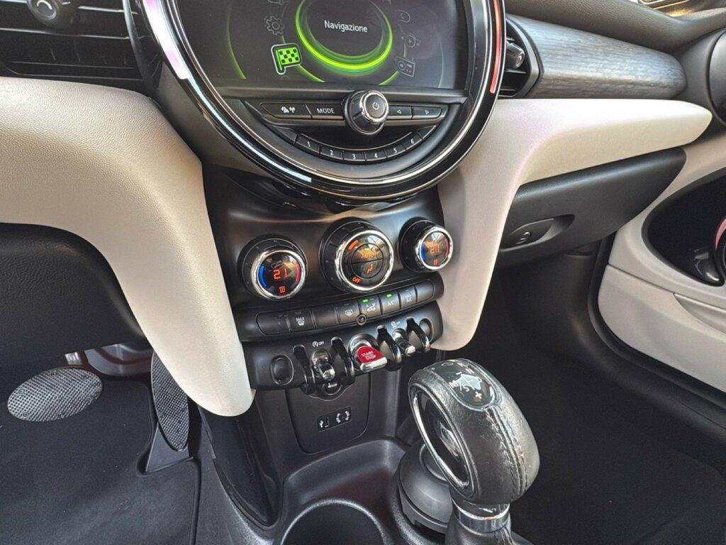 Mini Cooper D Cabrio 1.5 Cooper D Auto