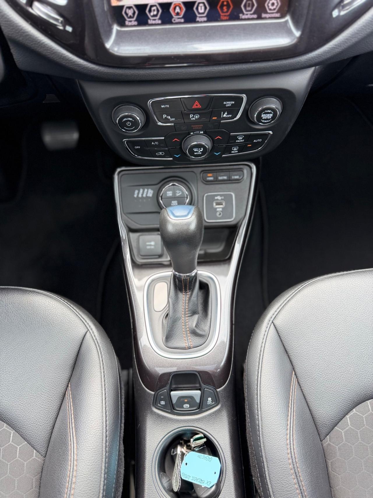 Jeep Compass 1.3 Turbo T4 190 CV PHEV AT6 4xe Business Plus