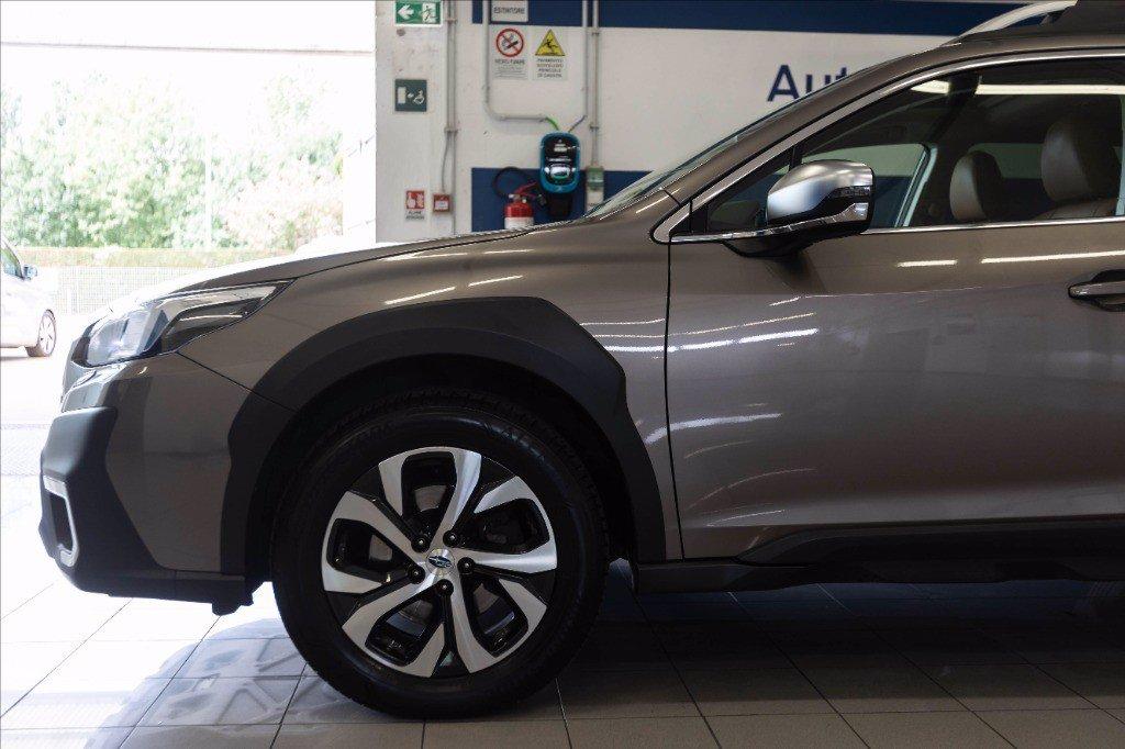 SUBARU Outback 2.5i Premium lineartronic del 2021