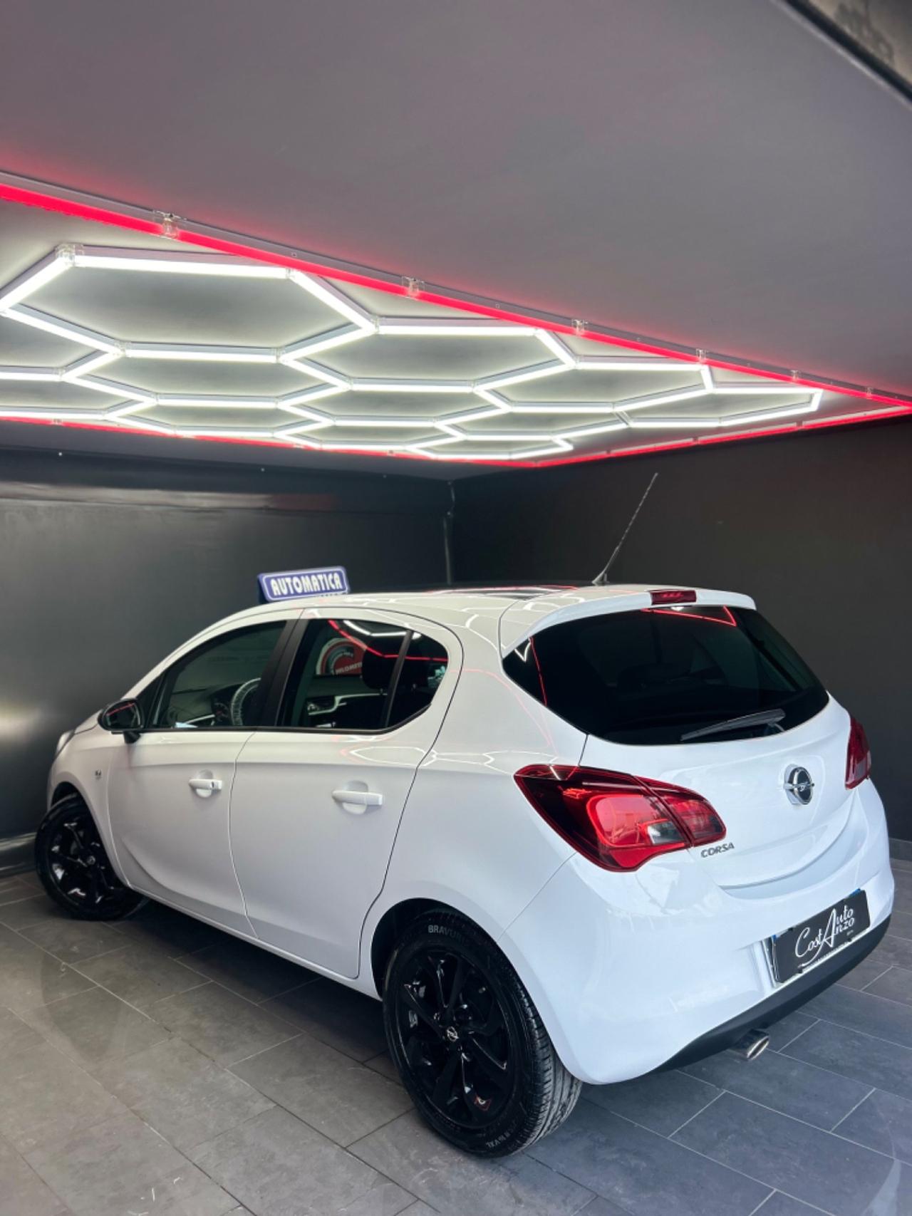 Opel Corsa 1.4 90cv Automatica b-Color 51000 km