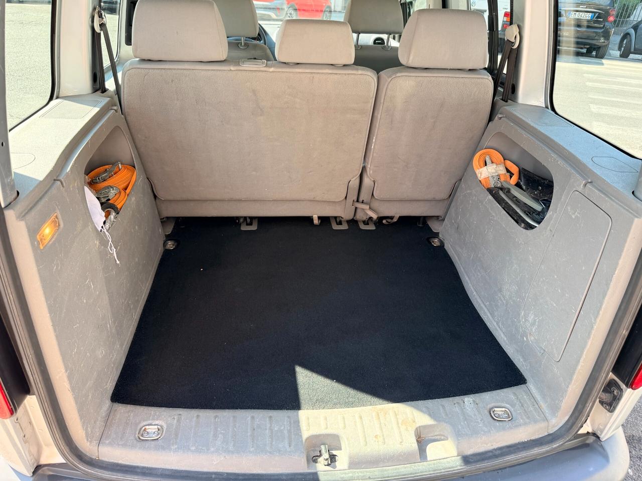 Volkswagen Caddy 2.0 Benzina Metano 5 posti