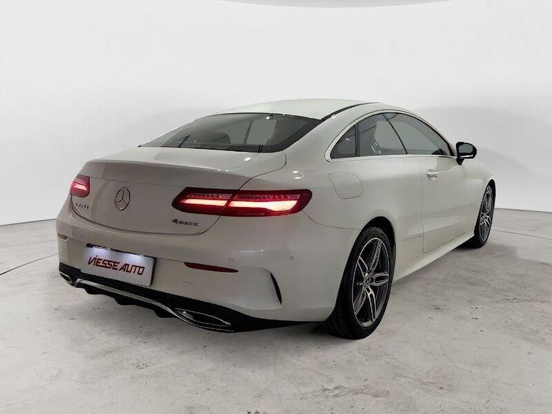 Mercedes-Benz Classe E Cpé E 220 d 4Matic Premium Plus