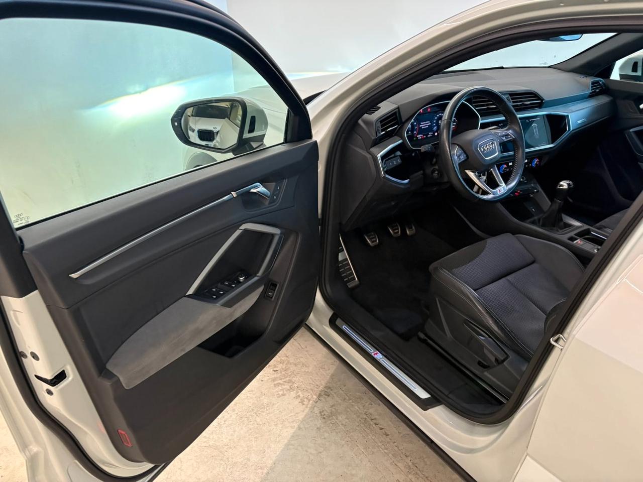 Audi Q3 Sportback 35 1.5 tfsi S line edition