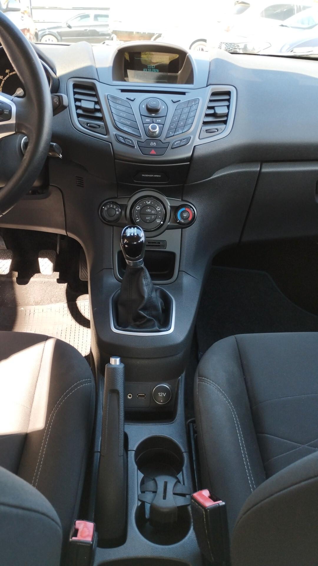 Ford Fiesta 1.5 TDCi 75CV 5 porte Business