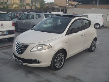 Lancia Ypsilon 1.2 69 CV Platinum + TETTO APRIBILE