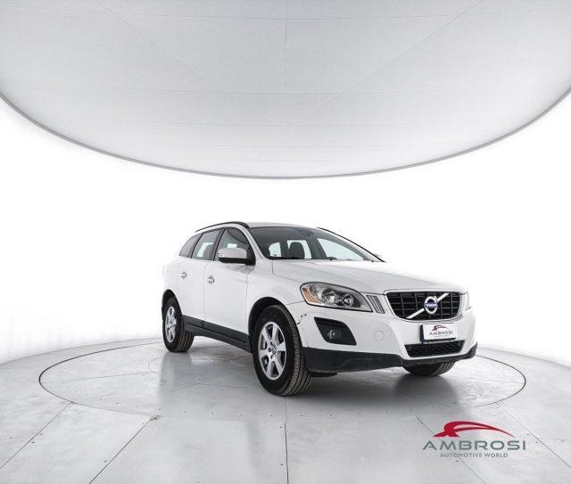 VOLVO XC60 2.4 D 175 CV FWD Momentum - PER OPERATORI DEL SETT