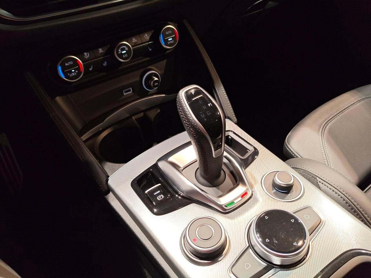 ALFA ROMEO Stelvio Stelvio 2.2 Turbodiesel 210 ...