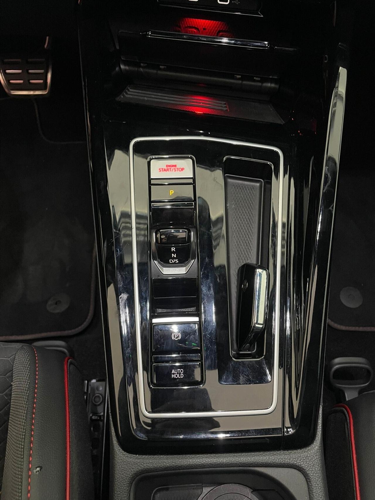 VOLKSWAGEN GOLF 2.0GTI 300cv CLUB SPORT *TETTO*