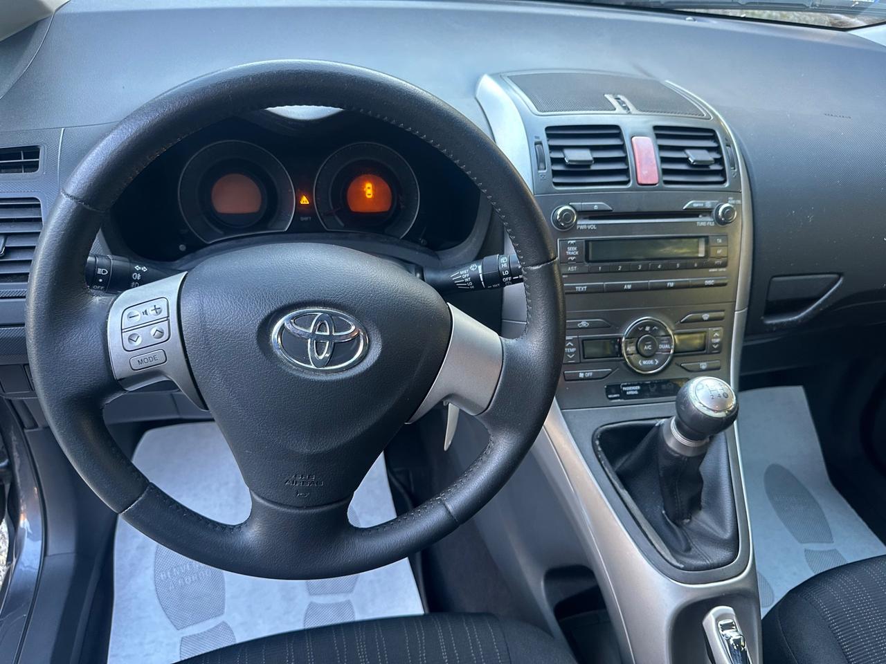 Toyota Auris 1.6 M-MT 5 porte Sol