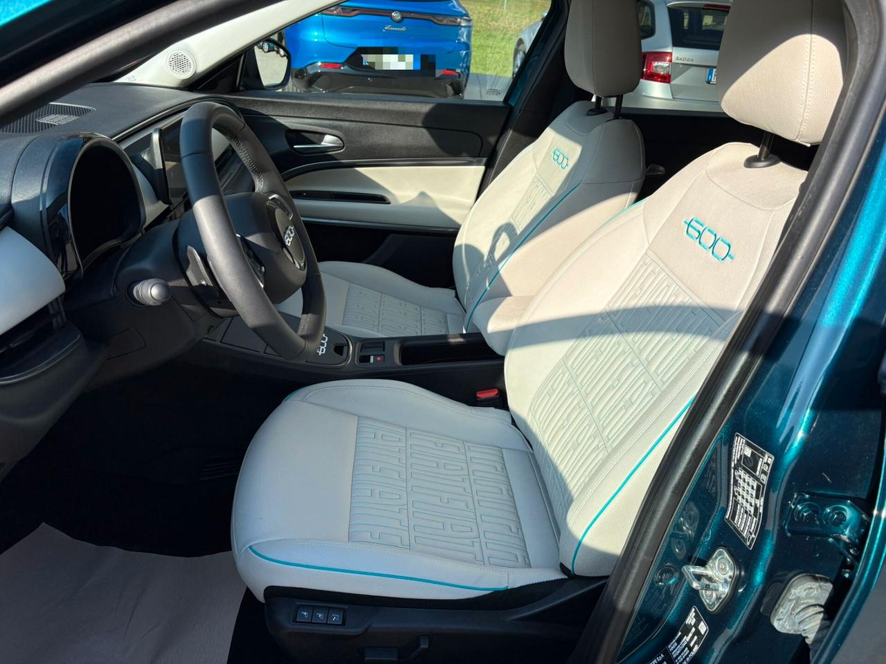 Fiat 600 Hybrid 110 CV DCT MHEV La Prima