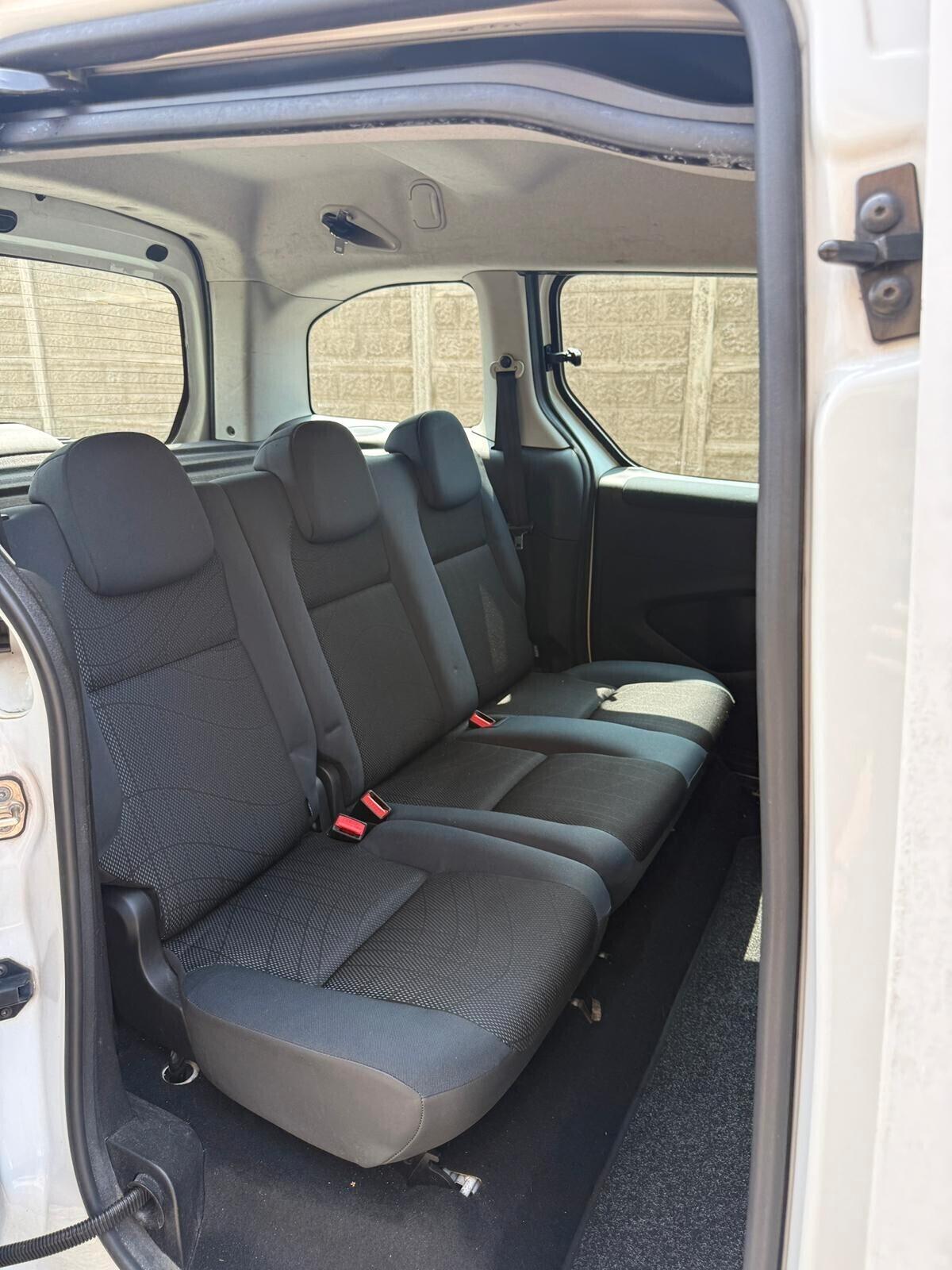 Peugeot Partner Tepee Mix 1.6 HDi 90CV Comfort
