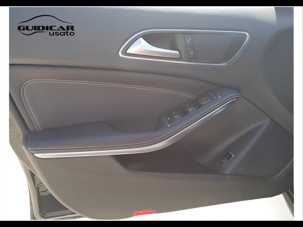 Mercedes-Benz GLA-X156 2017 - GLA 200 d Sport auto