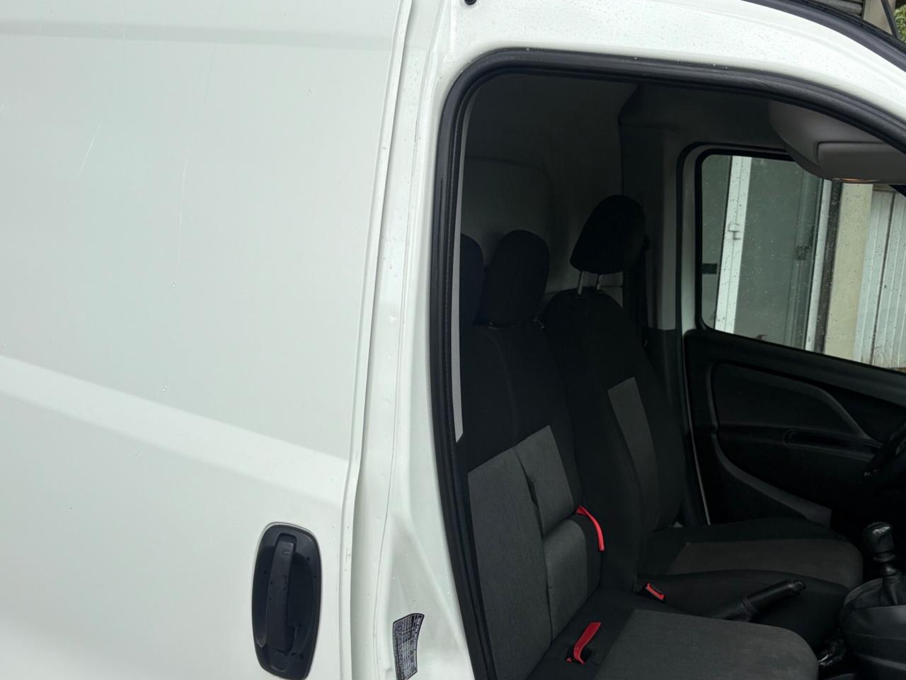 Fiat DOBLO 1.6mjt 3 posti