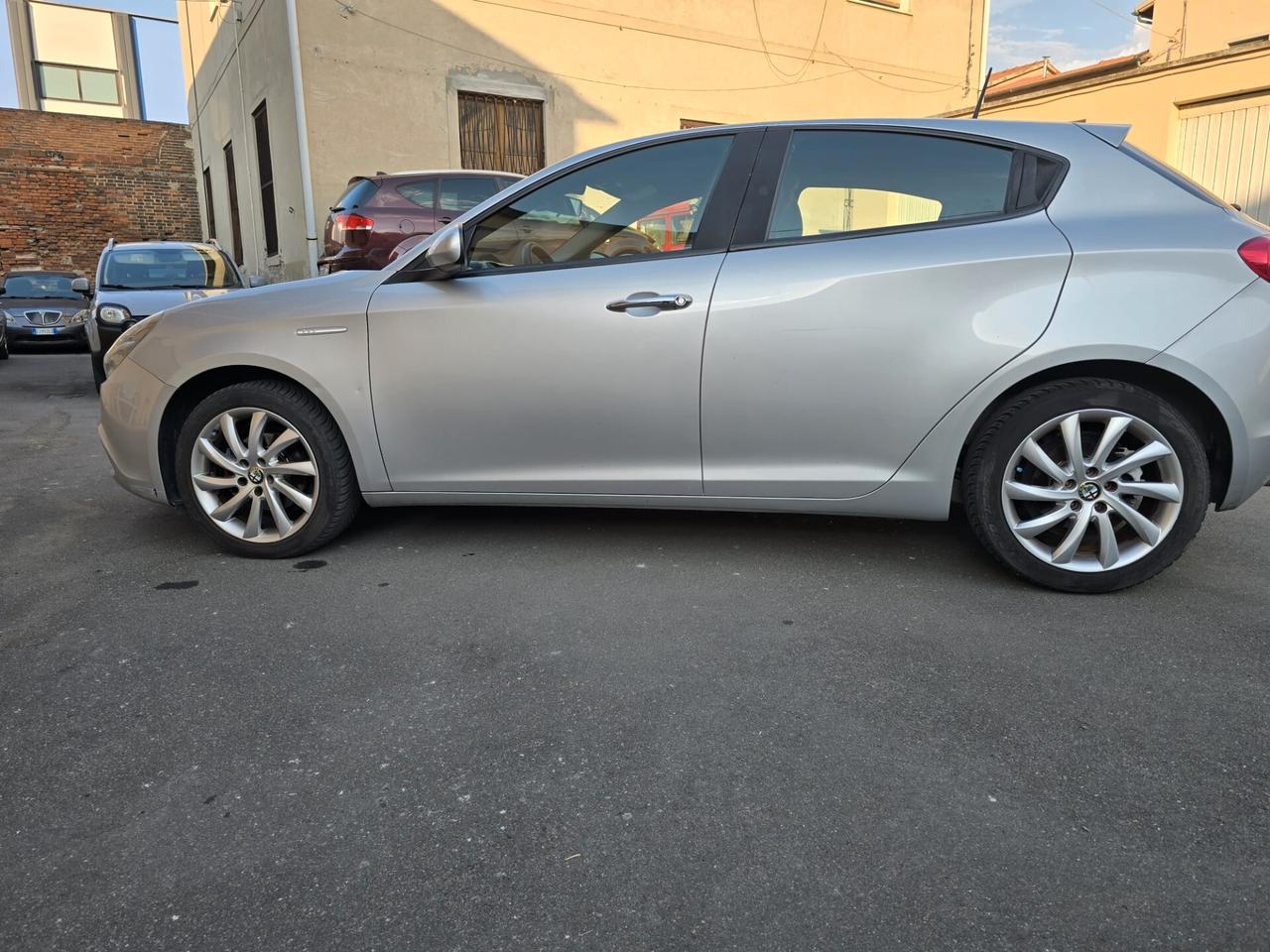 Alfa Romeo Giulietta 1.6 JTDm-2 105 CV Exclusive perfetta gaaranzia 12 mesi