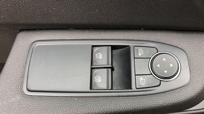 Renault Clio 5 Porte 1.0 SCe Equilibre service solution