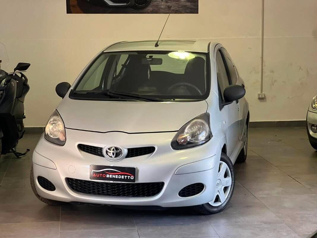 Toyota Aygo 1.0 12V VVT-i 2011