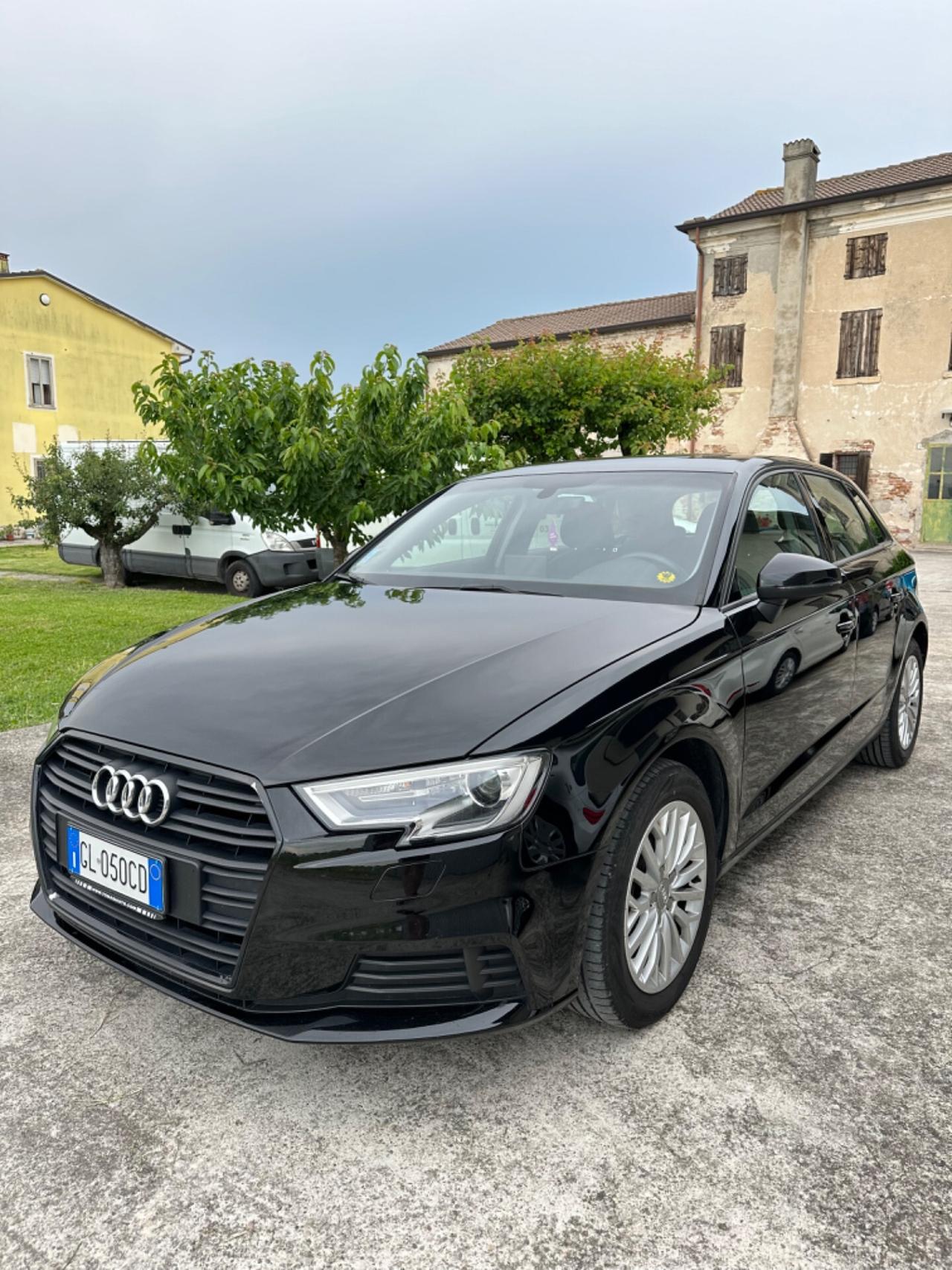 Audi A3 1.6 TDI 116 CV Business