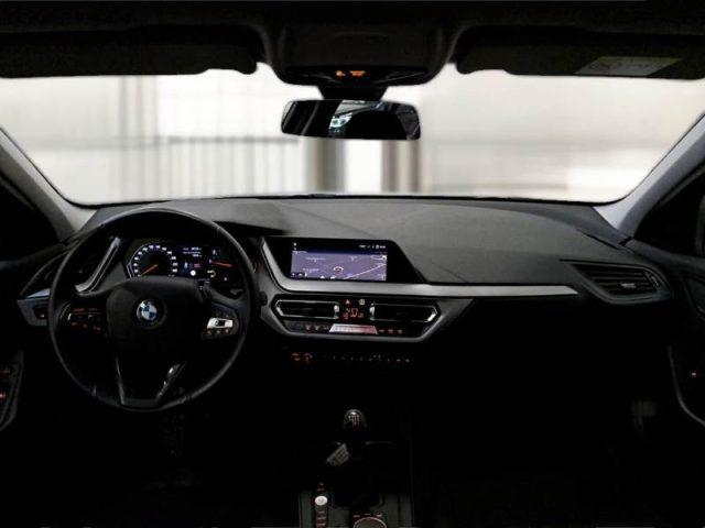 BMW 118 i 5p. Business Advantage