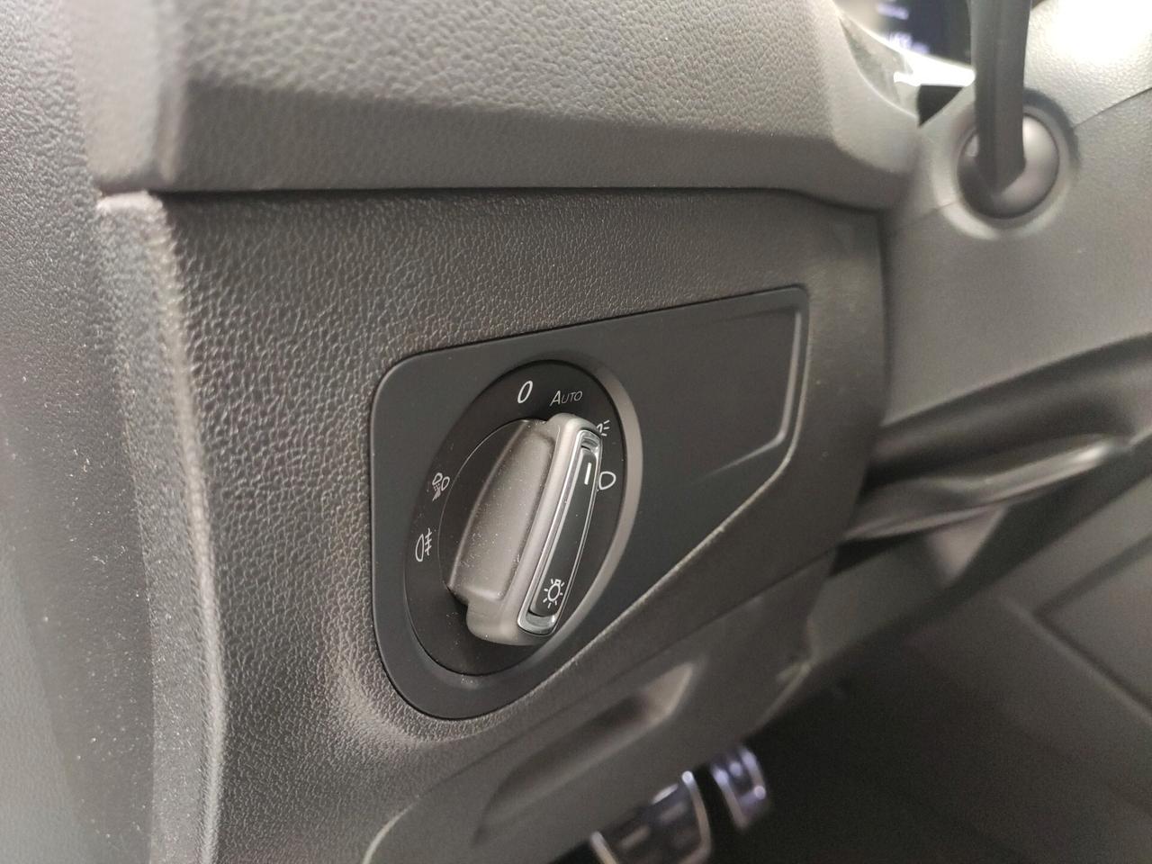 Volkswagen Tiguan 2.0 TDI 150 CV SCR DSG R-Line