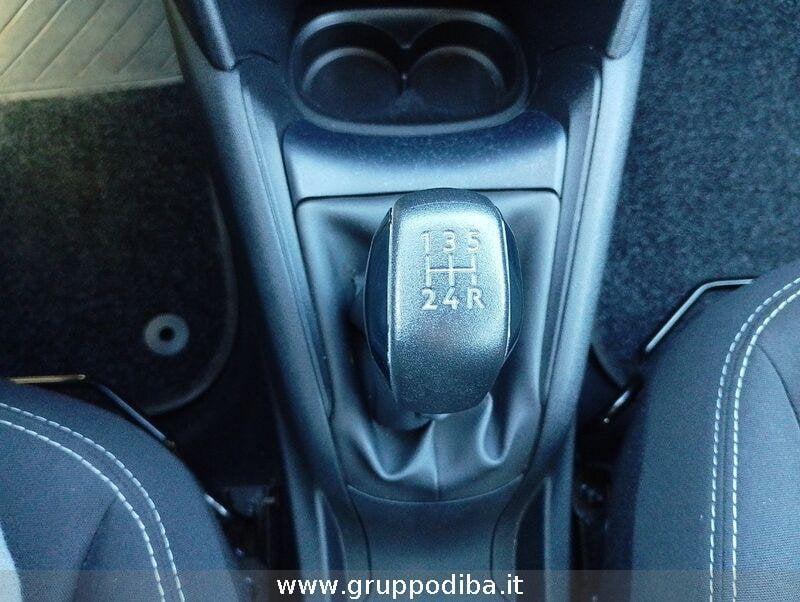 Peugeot 208 I 2015 Benzina 5p 1.2 puretech Active s&s 82cv neopatentati