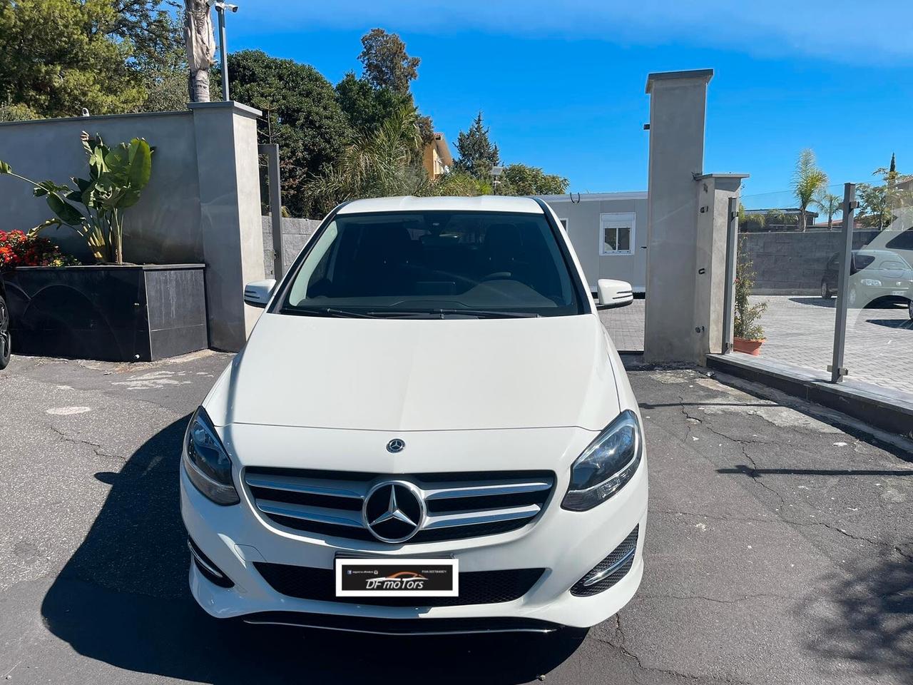 Mercedes-benz B 180 B 180 d Automatic Premium