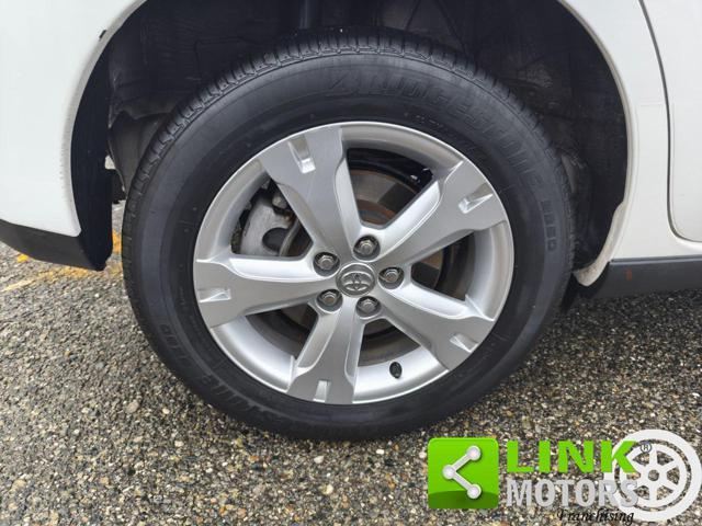 TOYOTA Urban Cruiser 1.4 D-4D AWD Luxury