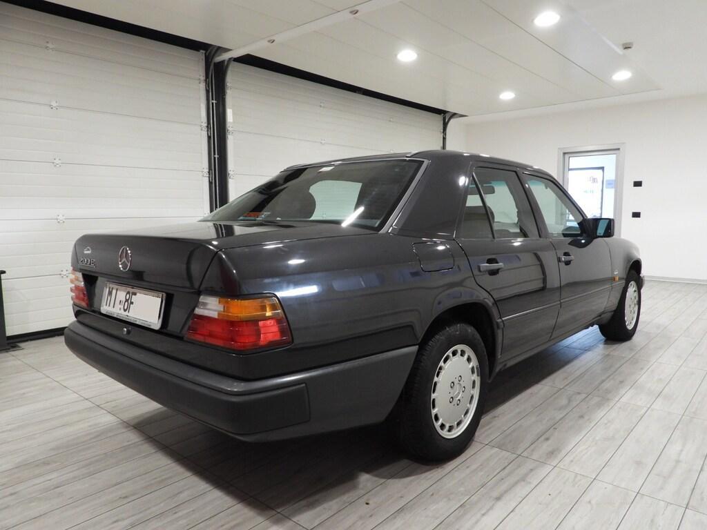 Mercedes Classe E 200 200 E