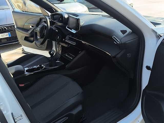 Peugeot 2008 PureTech 100 S&S Allure