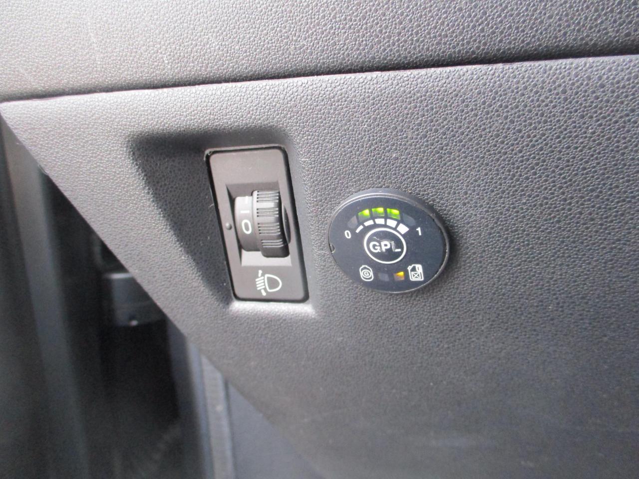 Citroen C3 Picasso 1.4 vti Seduction Gpl 2033 OK NEOPAT.