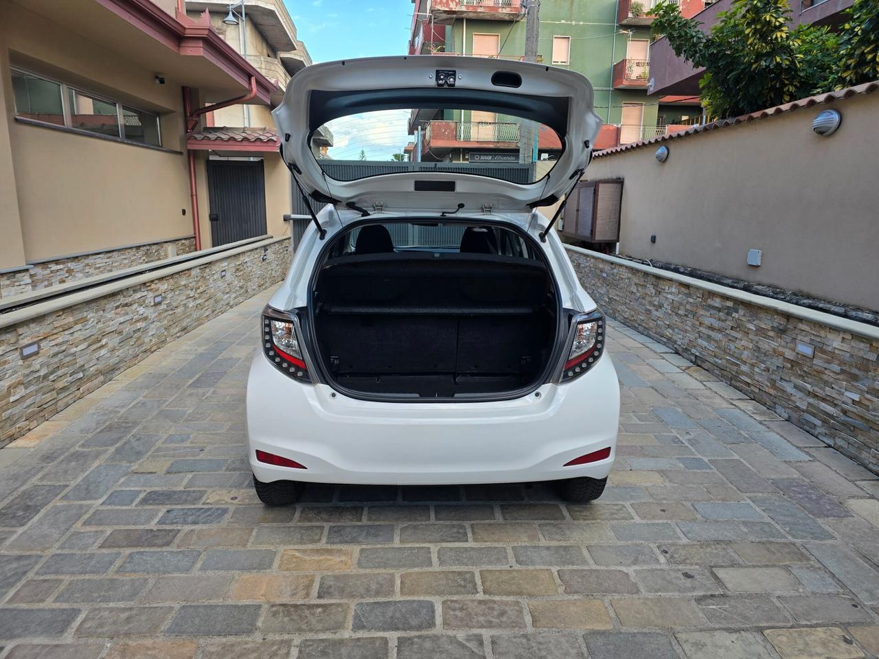Toyota Yaris 1.0 70 cv Lounge