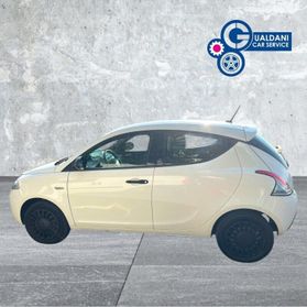 Lancia Ypsilon Ypsilon 1.0 FireFly 5 porte S&S Hybrid Ecochic Silver