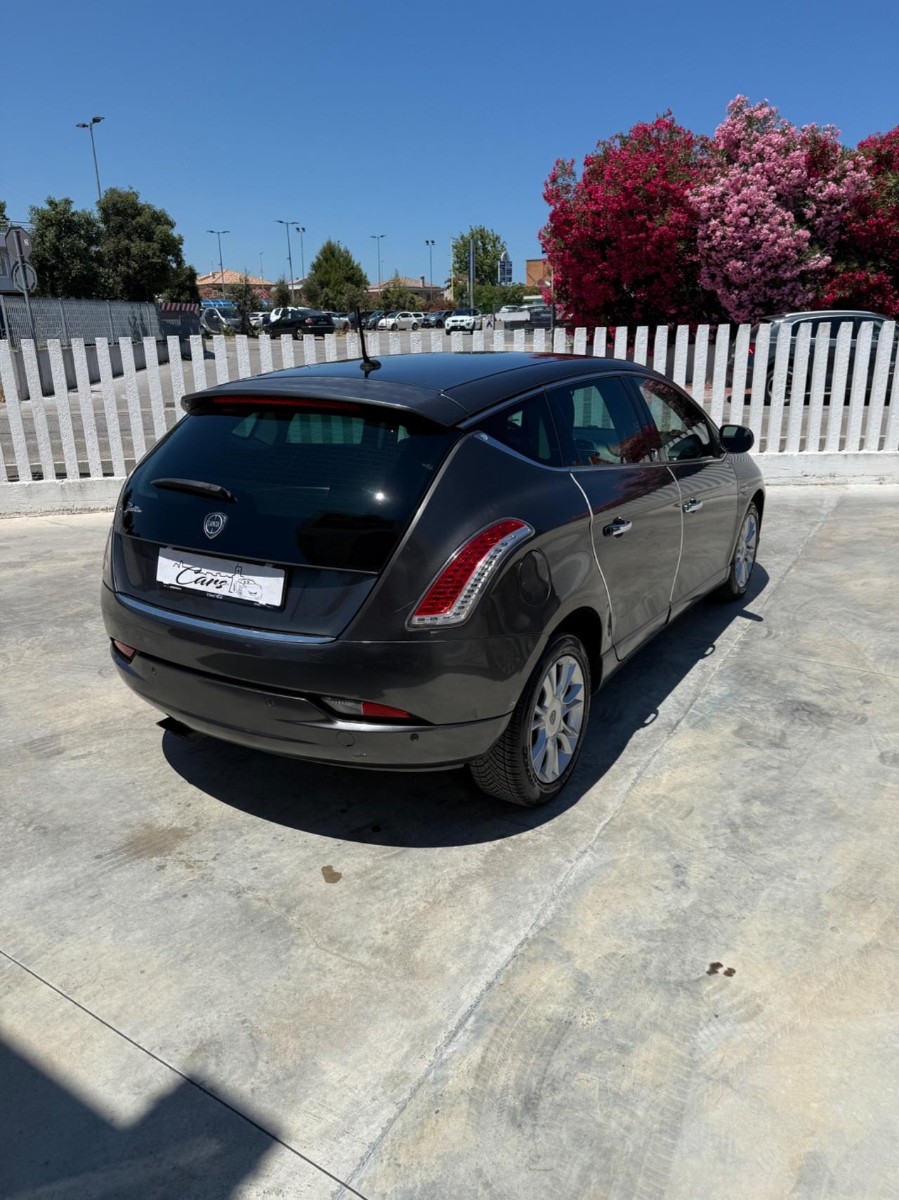 Lancia Delta 1.6 MJT DPF 105 CV Gold