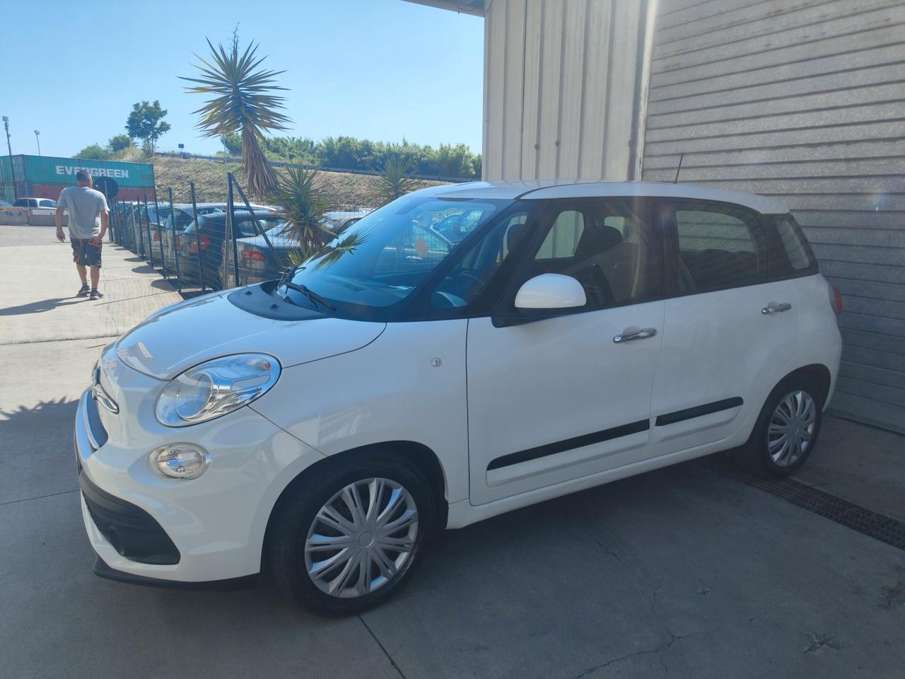 Fiat 500L 1.6 Multijet 120 CV lounge full optional euro6