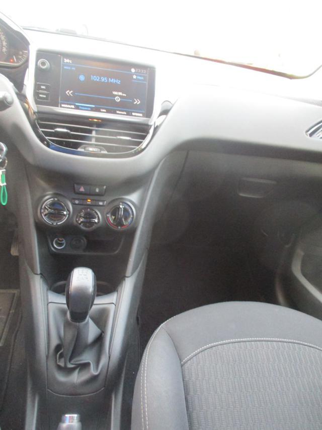 PEUGEOT 208 PureTech 5 porte Allure