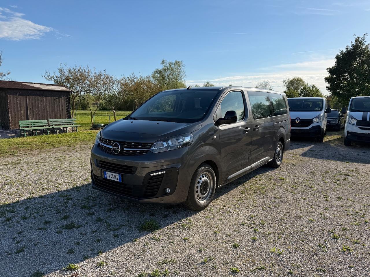 Opel Vivaro 2.0 diesel Passo lungo 9 posti