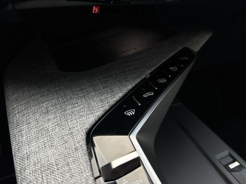 Peugeot 5008 (P74) Hybrid 136 e-DCS 6 GT