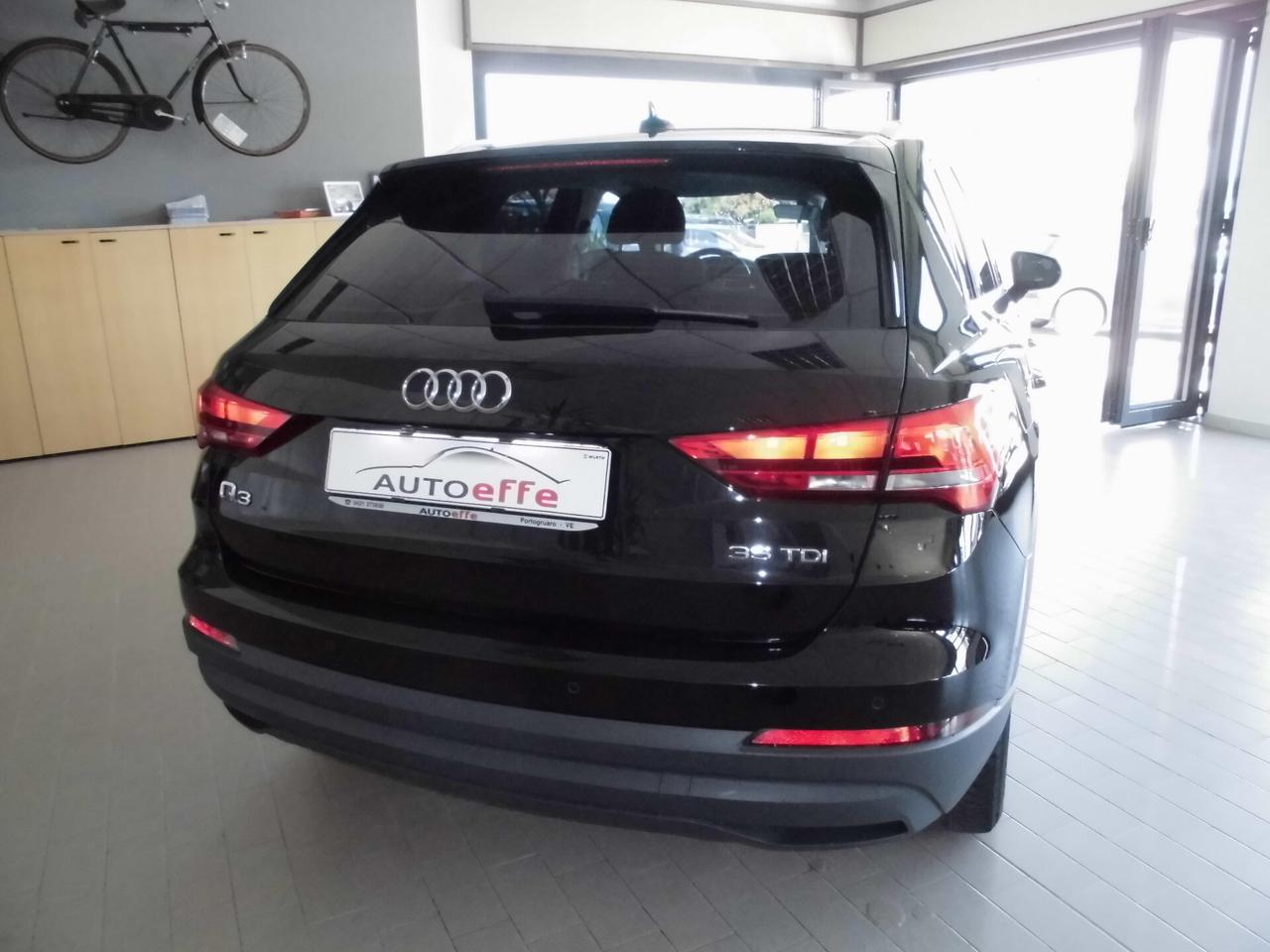 Audi Q3 35 TDI S tronic Business Advanced