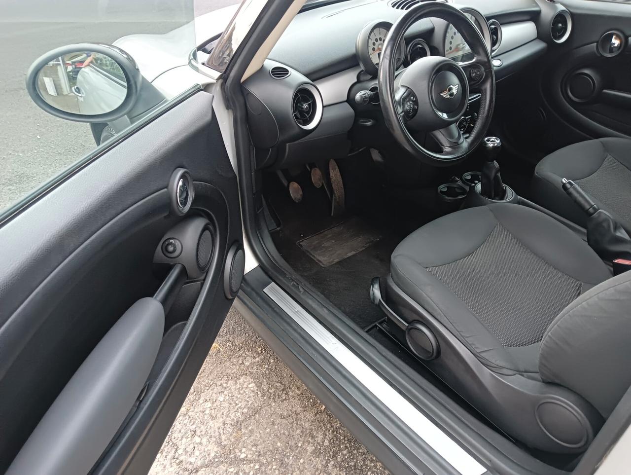 Mini 1.6 16V Cooper D