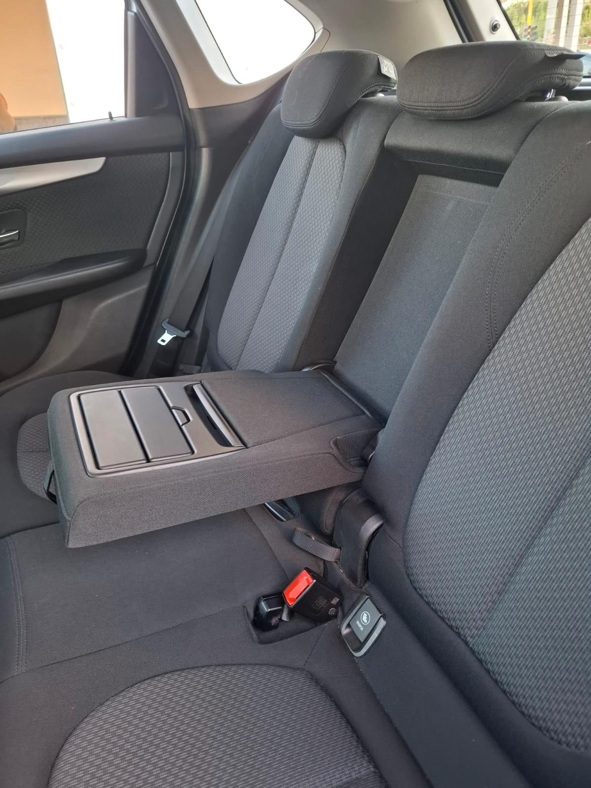 Bmw 2er Active Tourer 218d Advantage - 2015