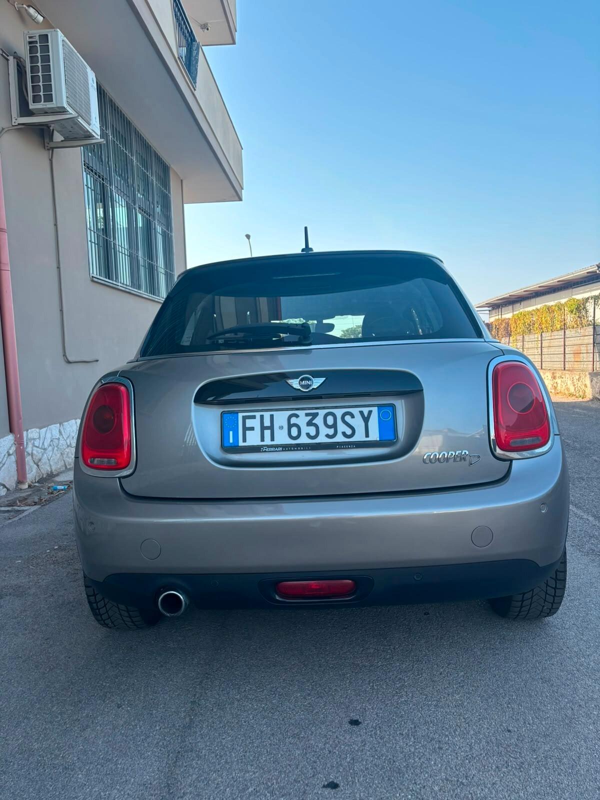 Mini 1.5 Cooper D Hype 5 porte ANNO 2017