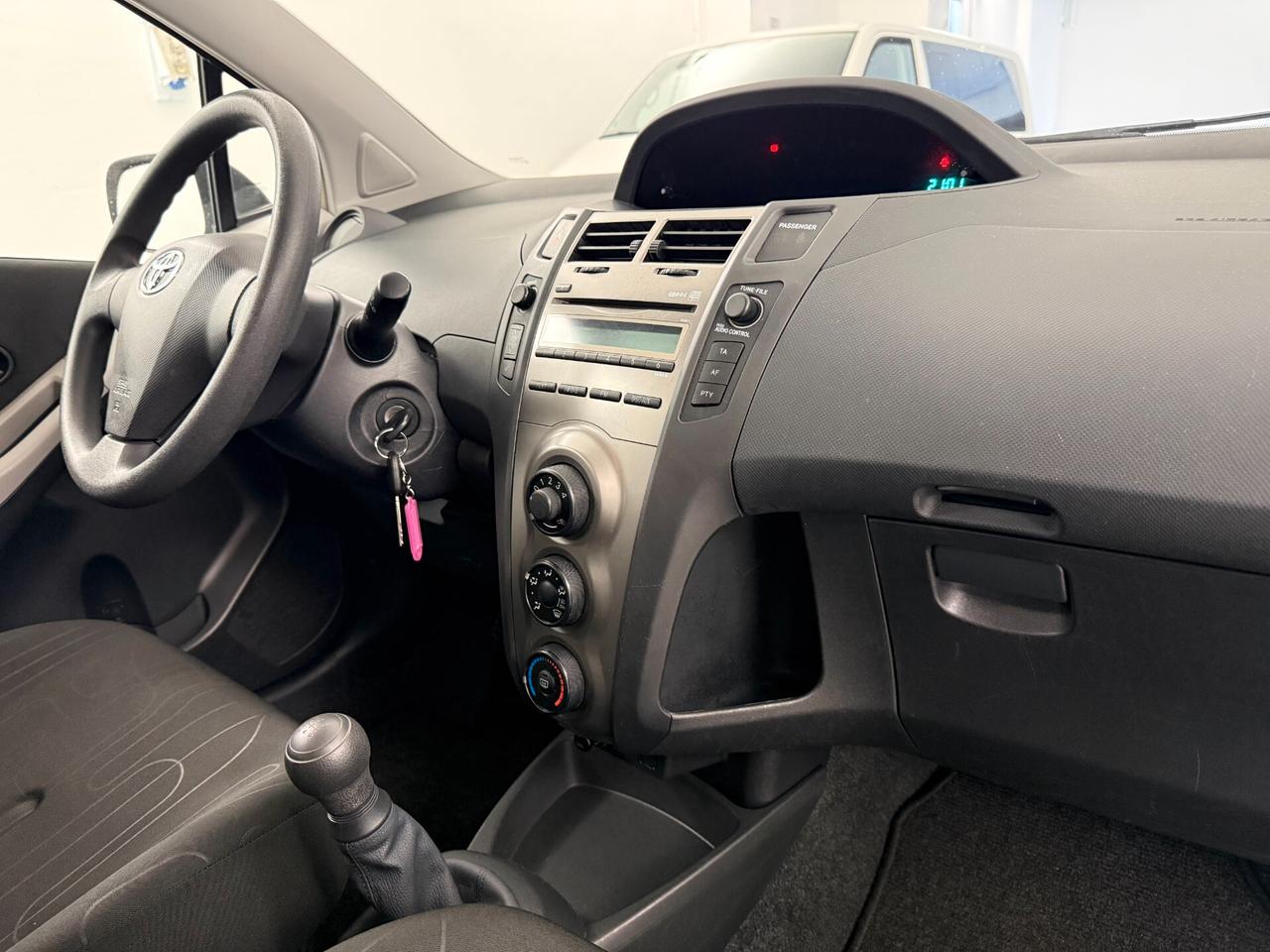 Toyota Yaris 1.0 3 porte