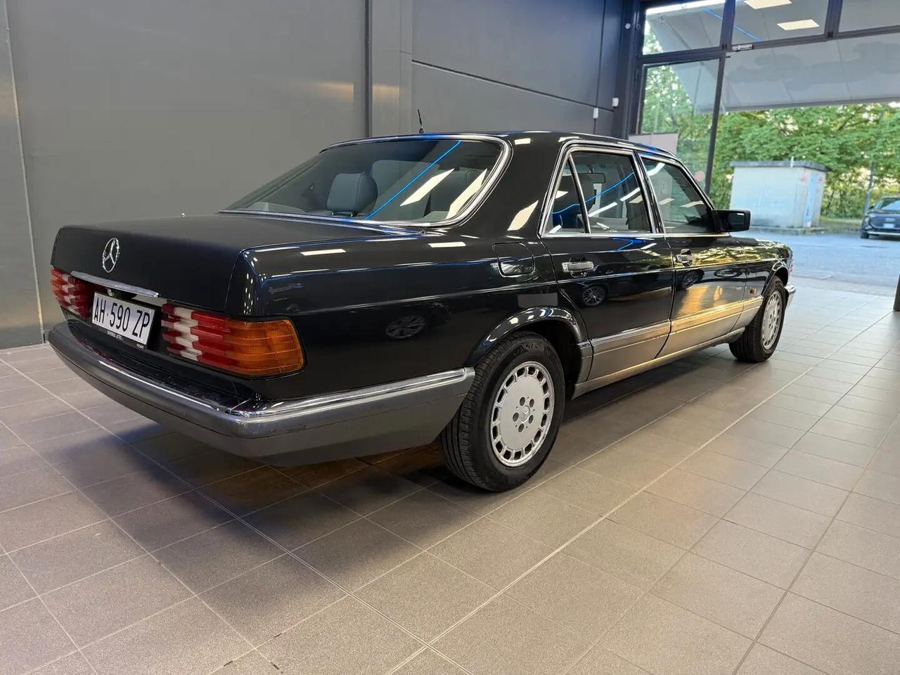 Mercedes-benz S-Series 300 SE cat