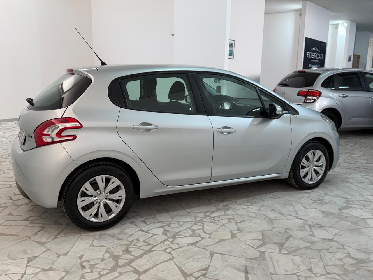 Peugeot 208 1.4 diesel ALLURE