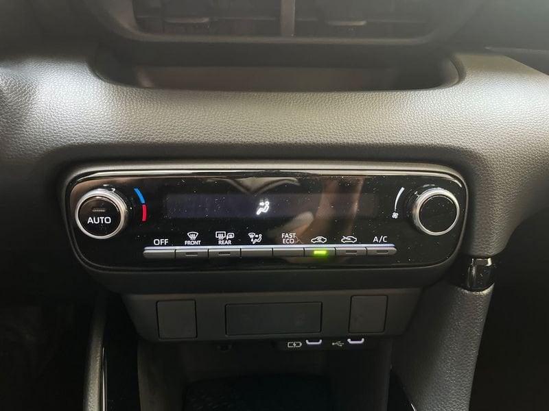Toyota Yaris Hybrid Trend MY24