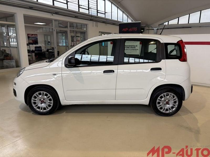 FIAT Panda 1.0 FireFly 70cv S&S Hybrid TUA A 237,00 AL MESE