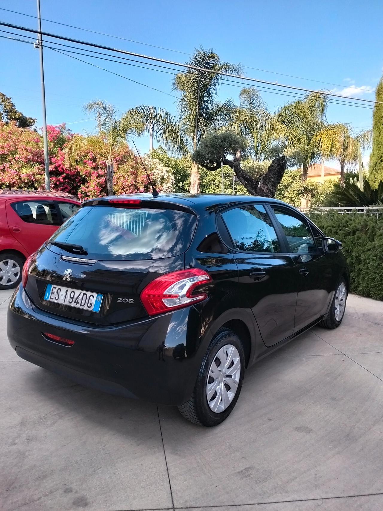 Peugeot 208 1.2 VTi 82 CV 5 porte Allure