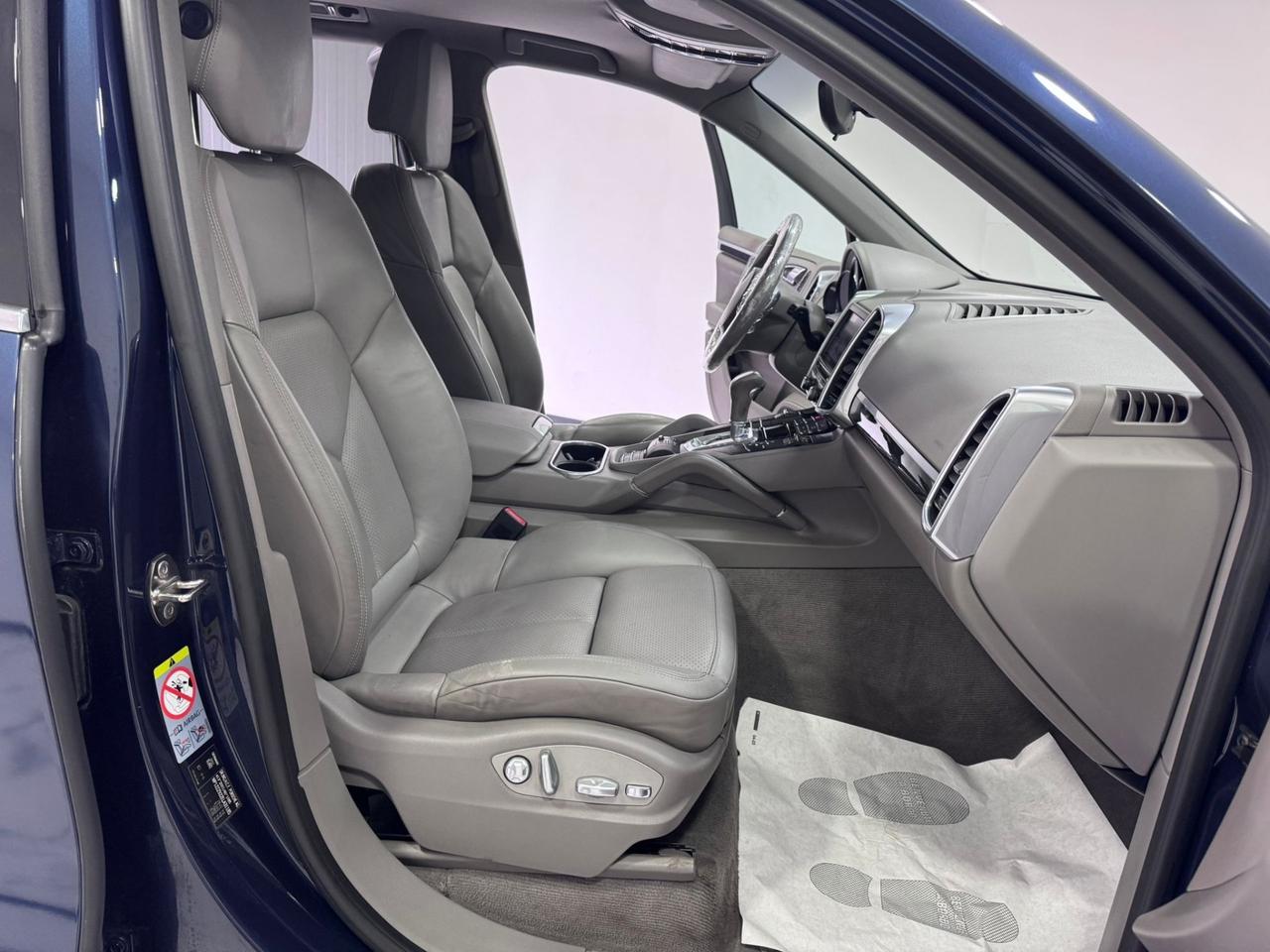 Porsche Cayenne 3.0 Diesel V6-TIPTRONIC-TAGLIANDI PORSCHE-2013