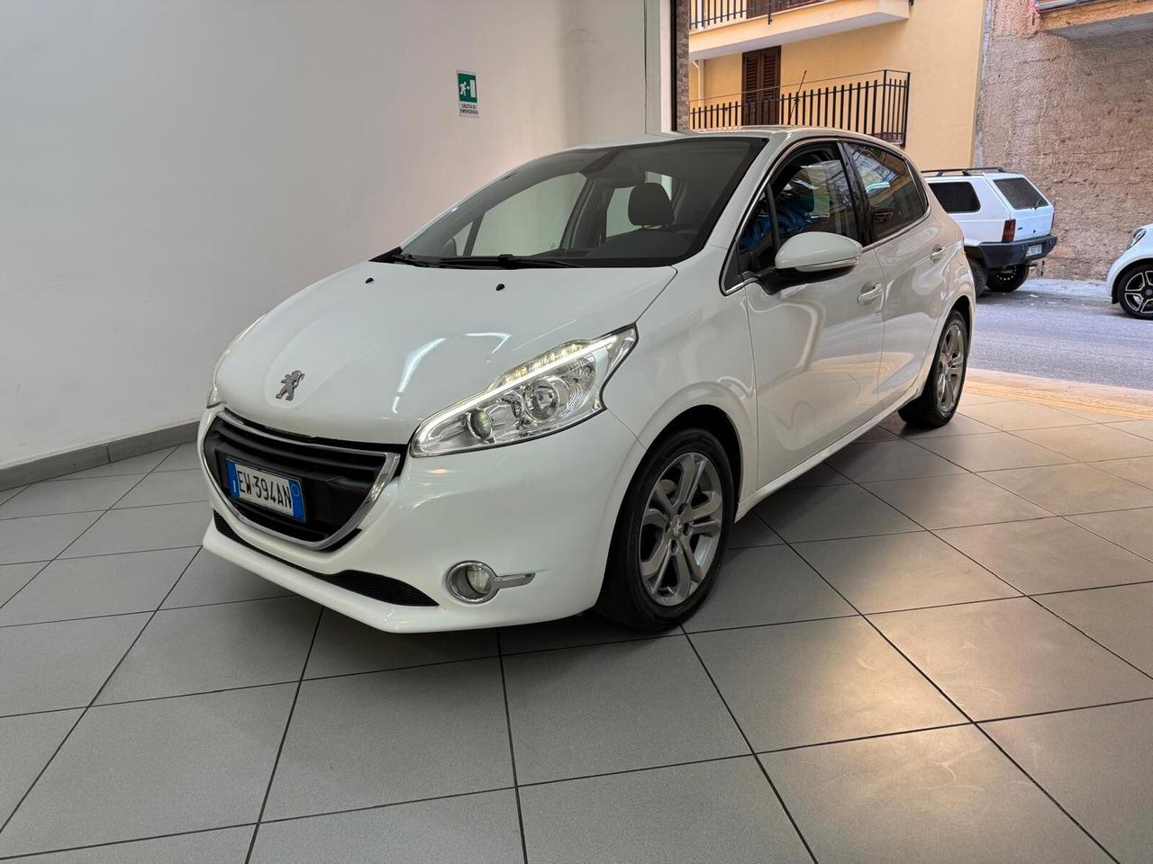 Peugeot 208 1.4 Diesel 68 CV 2014