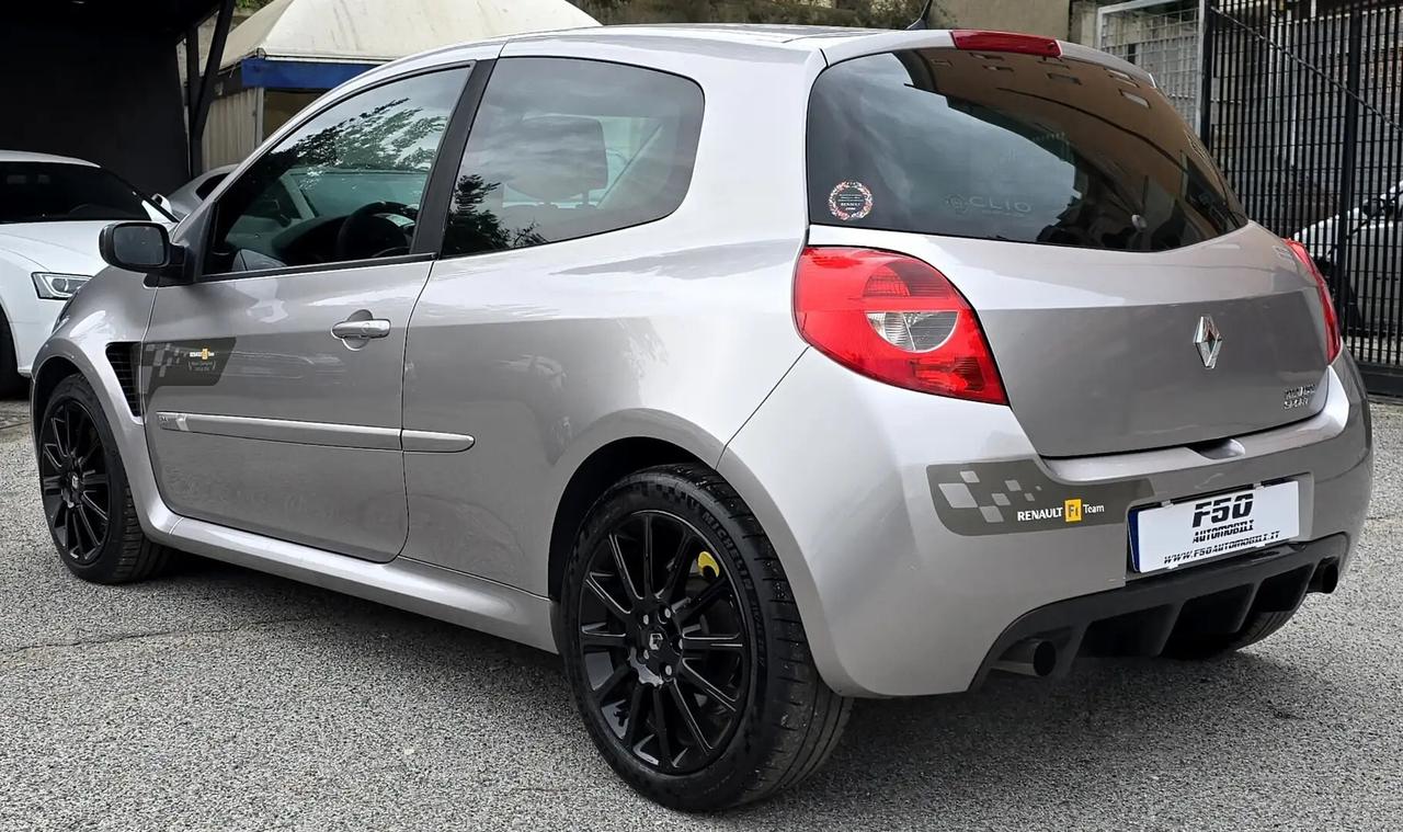 Renault Clio 2.0 16V 200CV 3 porte RS - Vettura di interesse Storico e Collezionistico